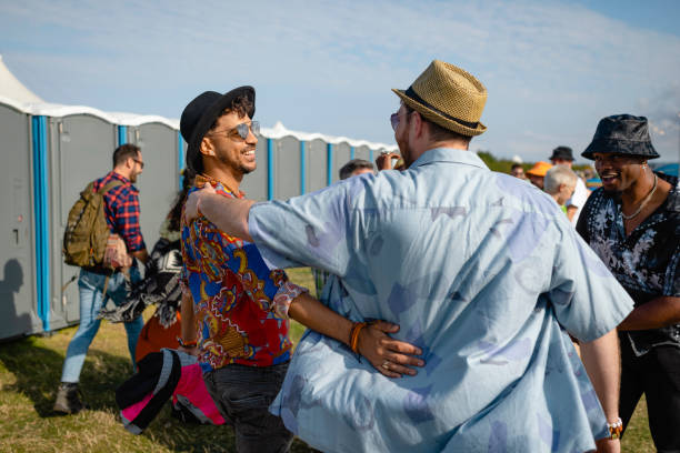 Best Emergency porta potty rental  in Almont, MI